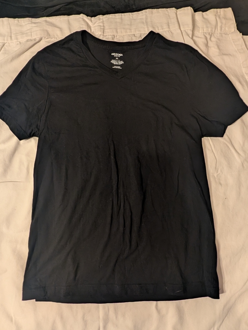 Arizona Jean Company Black V-Neck Short Sleeve Tee